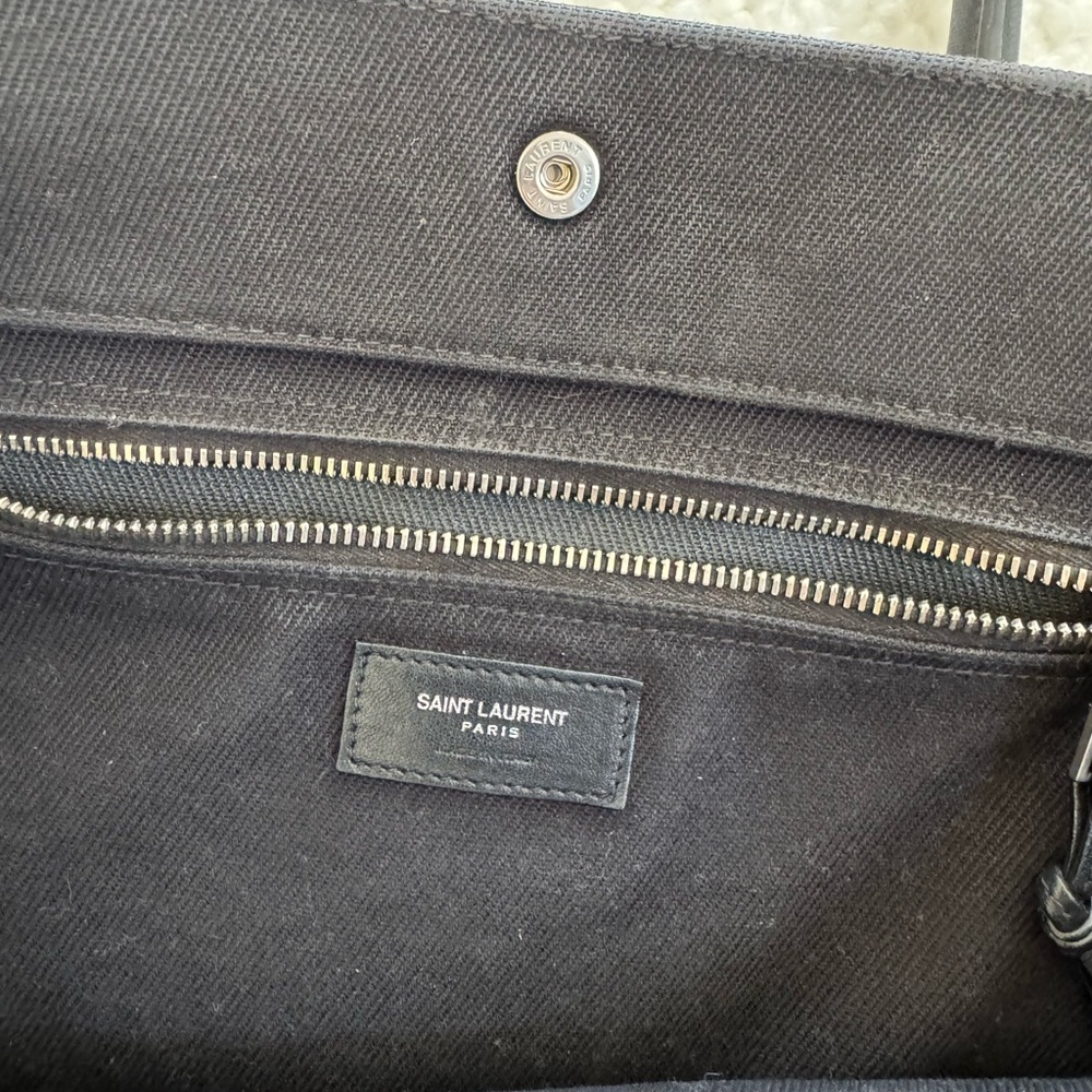 Saint Laurent Black and White Rive Gauche Tote - Picture 9 of 10